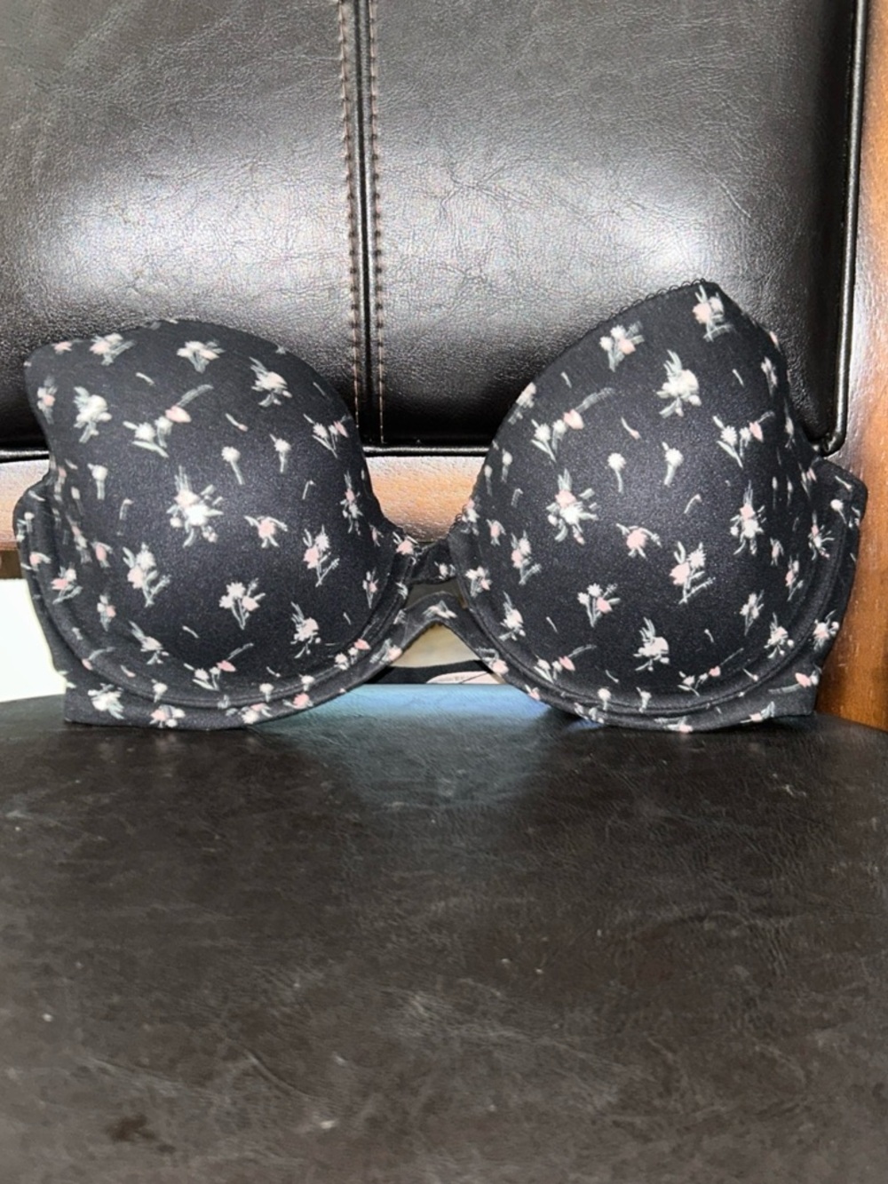 Victoria's Secret Black Floral PushUp Bra